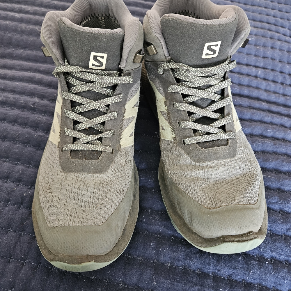 Salomon Women's Gray Winter Boots